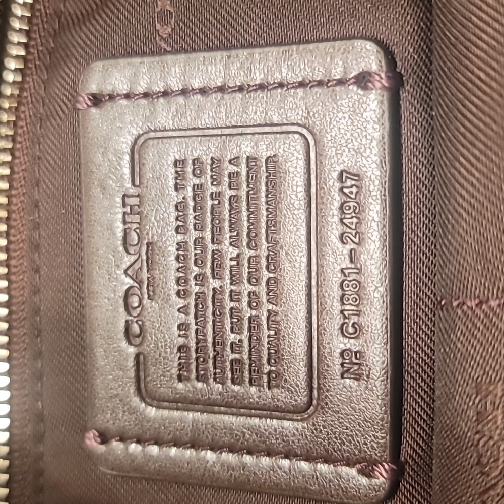 0601. EUC ~ Coach Clarkson Hobo #24947 ~ In the most luscious "Jasmine" lilac! - Picture 5 of 11